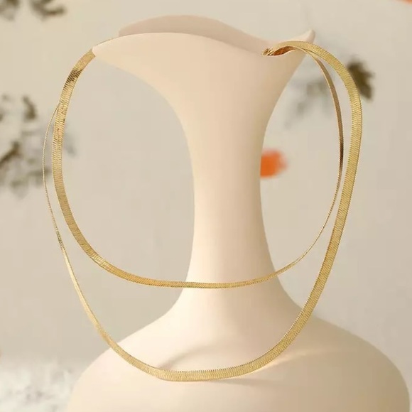 NEW 18k Gold Plated Two layered Necklace - Picture 3 of 6